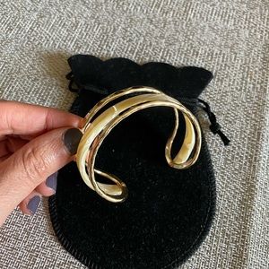 Bracelet cuff